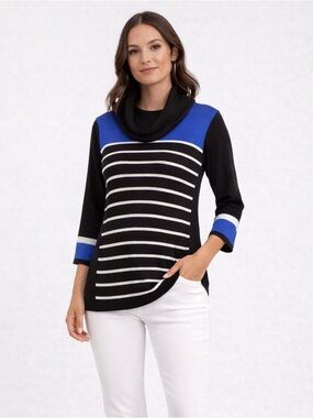 NWT - 🖤 Laura Petite Cowl Neck Sweater | Size Medium